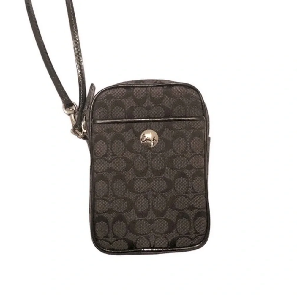 Coach black signature vintage y2k mini bag wristlet